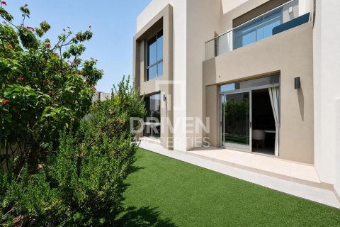 Вилла с 4 спальнями в Reem Community, ОАЭ №211421