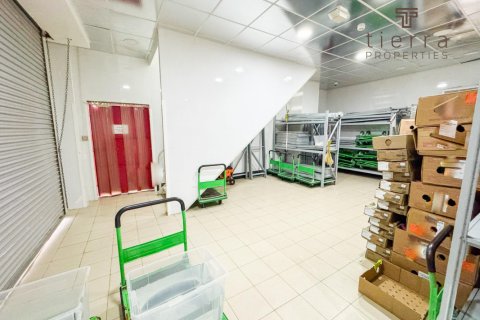 1393.5m² Warehouse in Al Quoz, UAE No. 47666 6