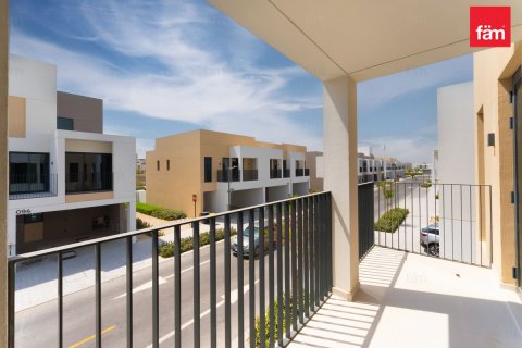3 bedrooms Villa in Dubai, UAE No. 213325 12