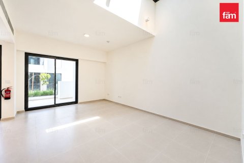 3 bedrooms Villa in Dubai, UAE No. 213325 3
