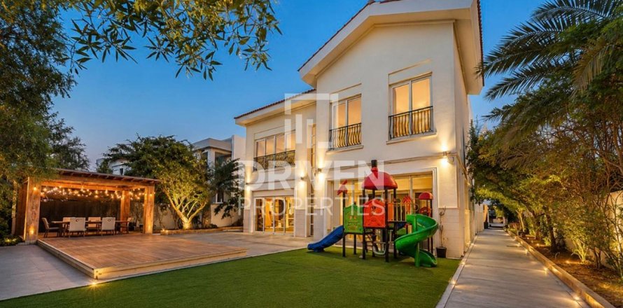 Villa de 4 chambres à District One, UAE No. 217480