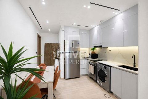 Apartment de 2 dormitorios en District 12, UAE No. 199939 8