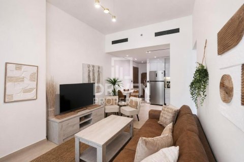 Apartment de 2 dormitorios en District 12, UAE No. 199939 9