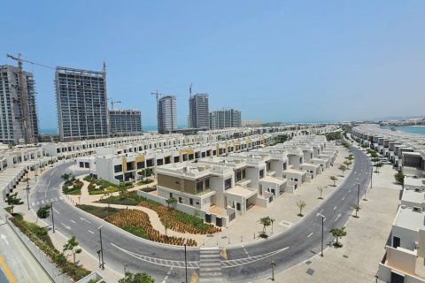 2 bedrooms Apartment in Ras Al Khaimah, UAE No. 183659 10