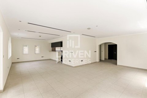 3 bedrooms Villa in Jumeirah Park, UAE No. 212579 4