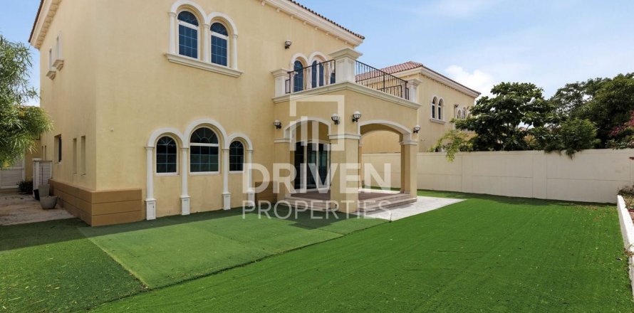 3 bedrooms Villa in Jumeirah Park, UAE No. 212579