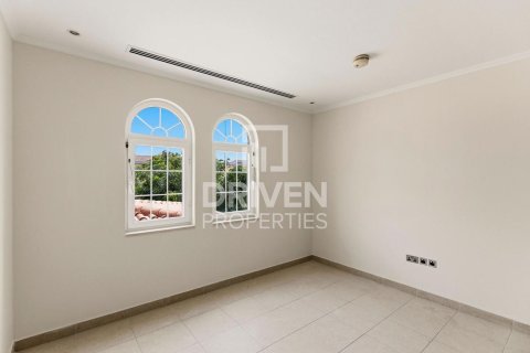 3 bedrooms Villa in Jumeirah Park, UAE No. 212579 10
