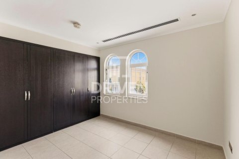 3 bedrooms Villa in Jumeirah Park, UAE No. 212579 9