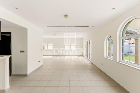 3 bedrooms Villa in Jumeirah Park, UAE No. 212579 6