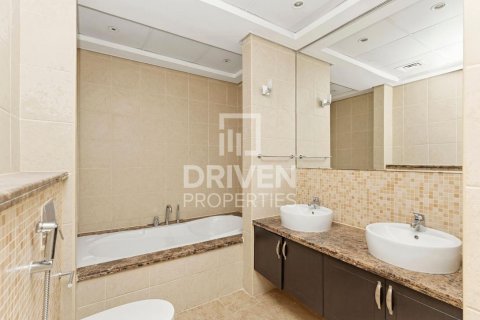 3 bedrooms Villa in Jumeirah Park, UAE No. 212579 25