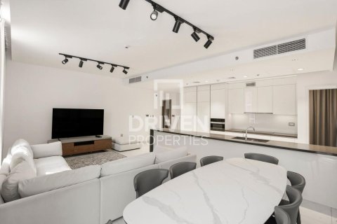 Apartment de 3 dormitorios en District One, UAE No. 221462 4