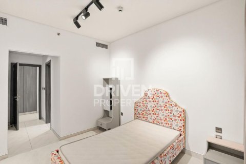 Apartment de 3 dormitorios en District One, UAE No. 221462 9