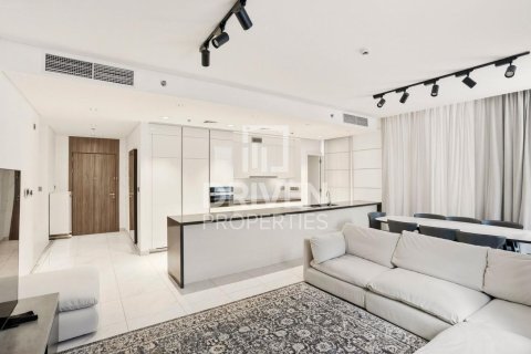 Apartment de 3 dormitorios en District One, UAE No. 221462 3
