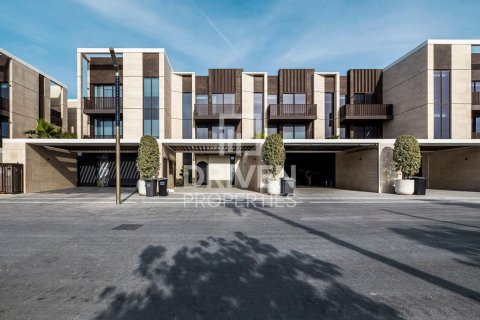 Villa de 3 dormitorios en Jumeirah Bay Island, UAE No. 214190 30