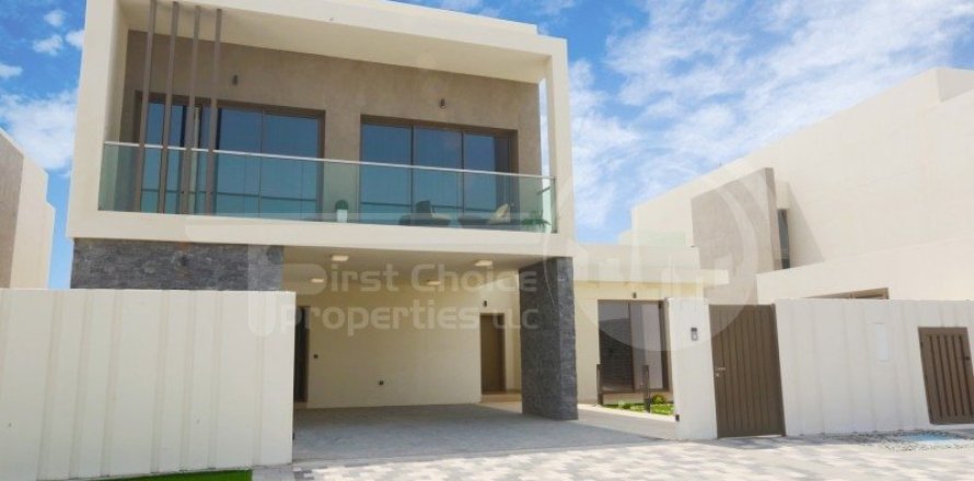 4 bedrooms Villa on the Yas Acres, UAE No. 12688