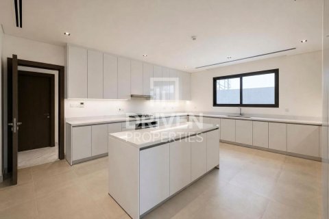 Villa de 6 dormitorios en District One, UAE No. 223159 9