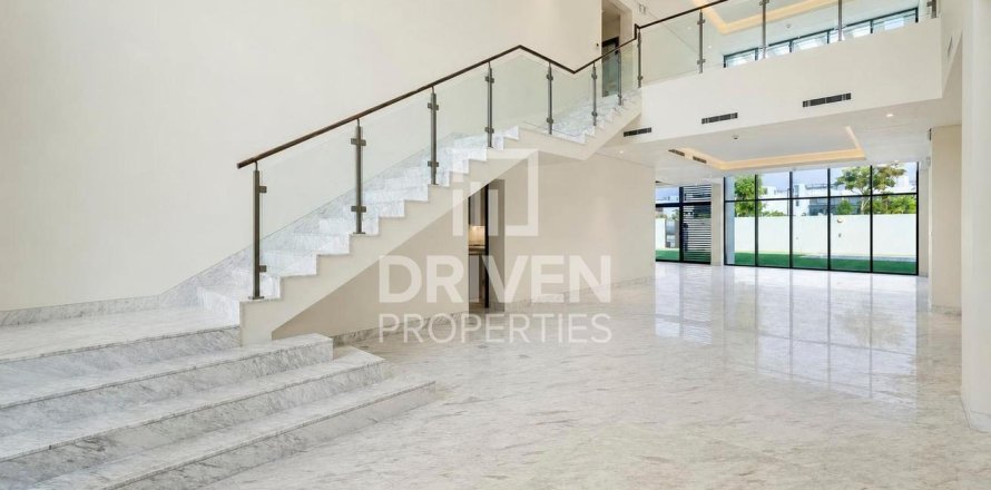 Villa de 6 dormitorios en District One, UAE No. 223159