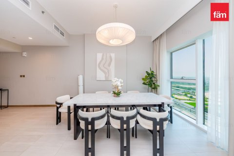 3 bedrooms Apartment in Business Bay, UAE No. 167111 12