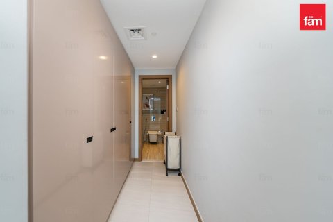 3 bedrooms Apartment in Business Bay, UAE No. 167111 14