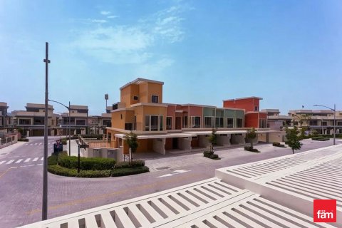 4 bedrooms Townhouse in Dubai, UAE No. 167380 7