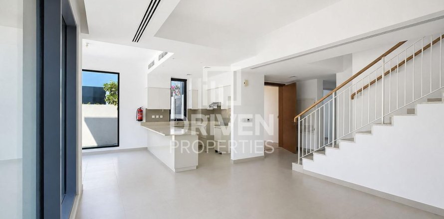 5 bedrooms Townhouse in Dubai Hills Estate, UAE No. 221188