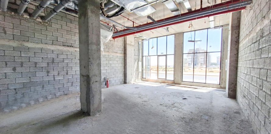 70.6m² Shop in District 10, UAE No. 46620