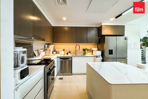 2 bedrooms Apartment in Dubai, UAE No. 223897 8