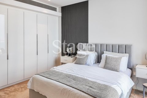 3 bedrooms Apartment in Dubai, UAE No. 205633 9