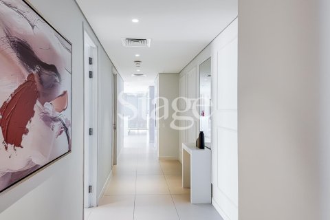 3 bedrooms Apartment in Dubai, UAE No. 205633 12
