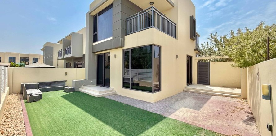 Villa de 4 chambres à Dubai Hills Estate, UAE No. 220827