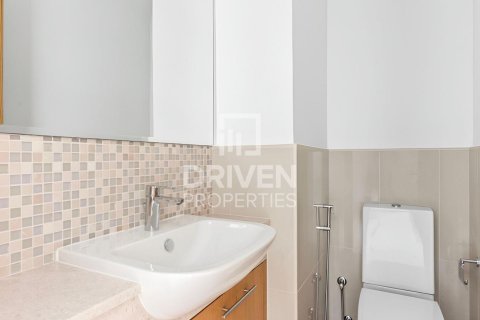 1 bedroom Apartment in Bellevue Towers, UAE No. 221116 8