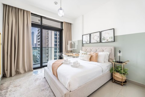 1 bedroom Apartment in EMAAR Beachfront, UAE No. 129499 21