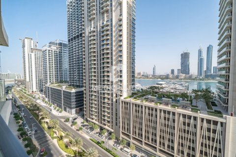 1 bedroom Apartment in EMAAR Beachfront, UAE No. 129499 4