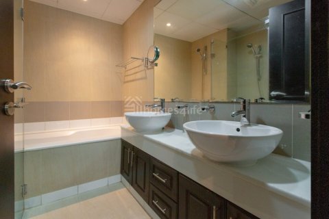 2 bedrooms Apartment in Jumeirah Village Circle, UAE No. 163430 3