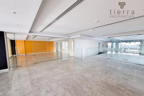 Commercial property de 613.2m² à Sheikh Zayed Road, UAE No. 46601 8
