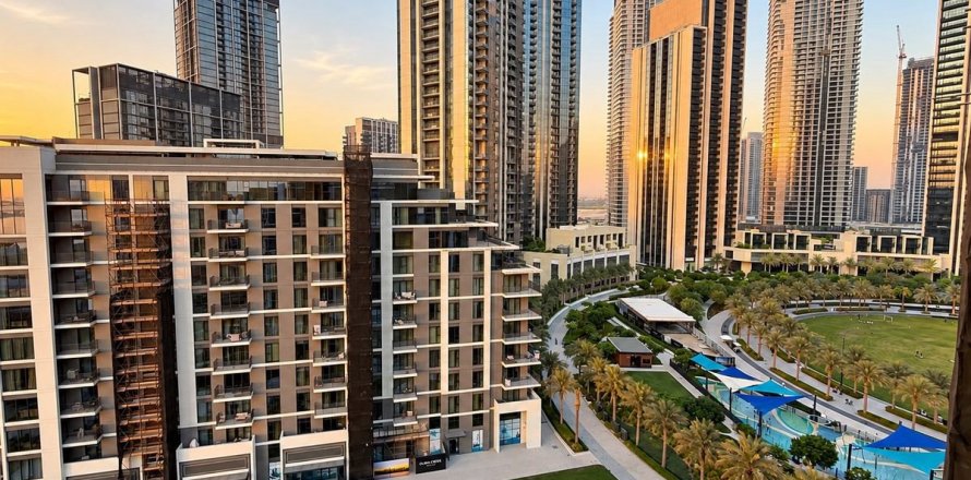 Apartment de 2 dormitorios en Dubai, UAE No. 213348