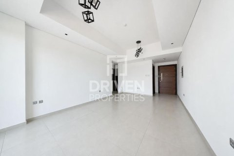 Apartment de 2 dormitorios en Umm Al Sheif, UAE No. 193681 9