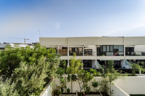 3 bedrooms Townhouse in Dubai, UAE No. 220277 8