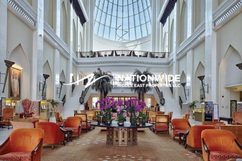 Apartment de 4 dormitorios en Abu Dhabi, UAE No. 143848 6