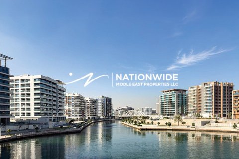 Apartment de 4 dormitorios en Abu Dhabi, UAE No. 143848 4