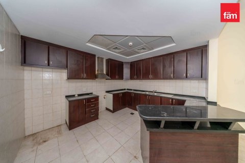 Apartment de 2 dormitorios en Jebel Ali, UAE No. 223663 8