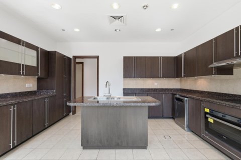 Apartment de 3 dormitorios en Palm Jumeirah, UAE No. 221690 8