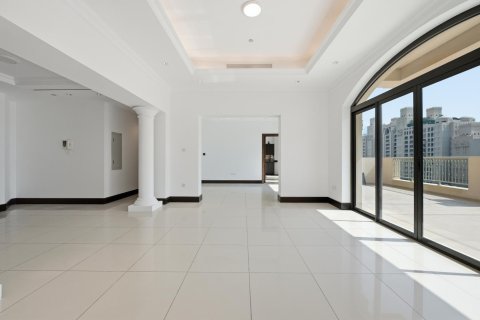 Apartment de 3 dormitorios en Palm Jumeirah, UAE No. 221690