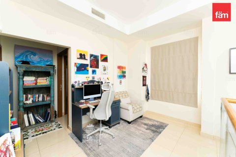 3 bedrooms Villa in Dubai, UAE No. 160659 25