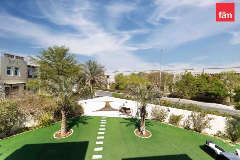 3 bedrooms Villa in Dubai, UAE No. 160659 31