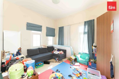 3 bedrooms Villa in Dubai, UAE No. 160659 18