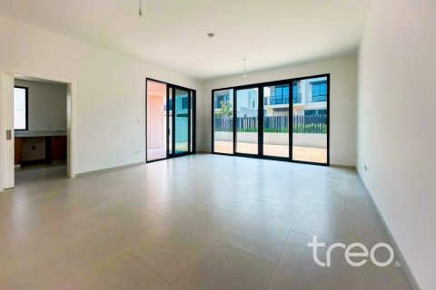 4 bedrooms Townhouse in Dubai, UAE No. 220819