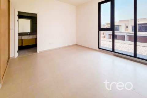 4 bedrooms Townhouse in Dubai, UAE No. 220819 8