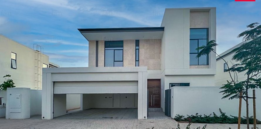 4 bedrooms Villa in Dubai, UAE No. 216001