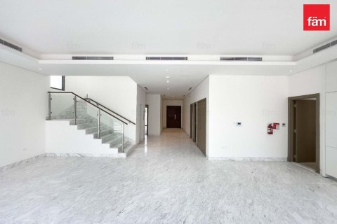 4 bedrooms Villa in Dubai, UAE No. 216001 5